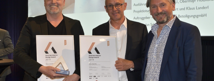 Andreas Lechner, Geschäftsführer Grüne Erde, Thomas Scholl, Leiter Grüne Erde-Welt, Erich Gaffal, Manager des Möbel- und Holzbau-Clusters / Foto: @Ralph Fischbacher